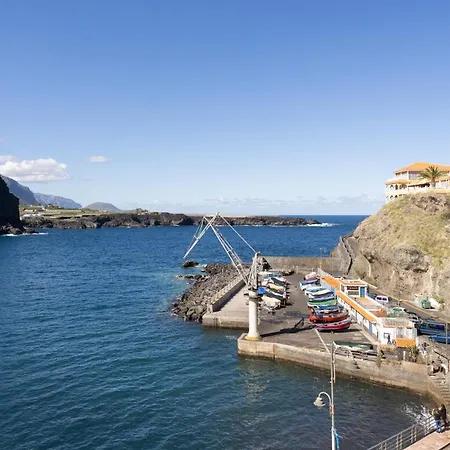 Tenohomes Oceanview With Balcony דירה