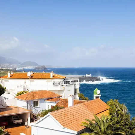 Tenohomes Oceanview With Balcony דירה